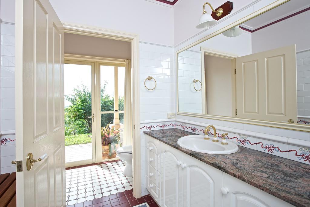 Appartamento Tranquil Garden Hideaway Ormeau Esterno foto